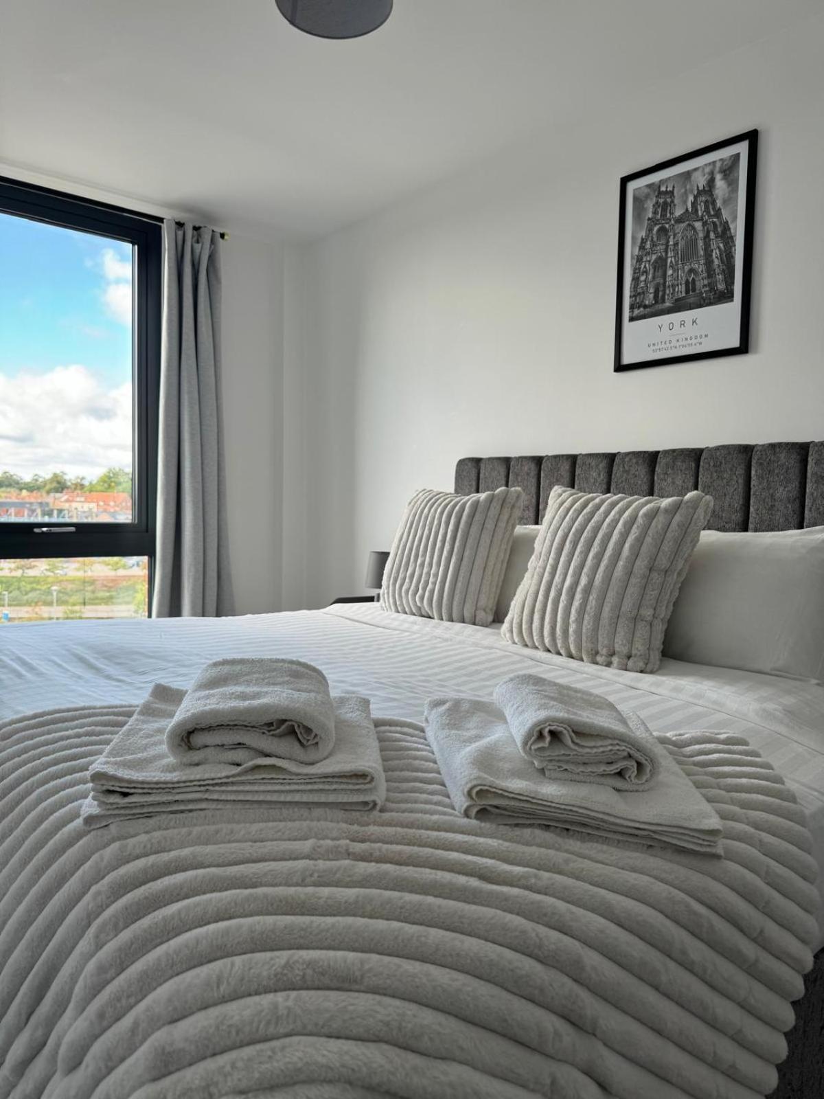 Апартаменты York Minster Icona 250 Free Parking & Gym Экстерьер фото
